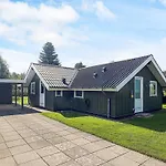 Tranquil Sauna Retreat - By Traum 度假居