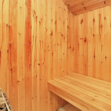 Three-bedroom In Idestrup 3